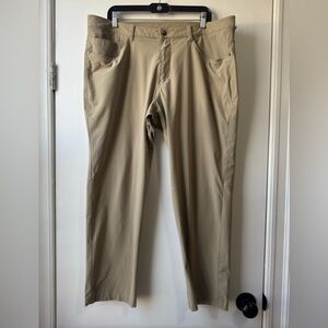 Lululemon ABC Classic Fit 5 Pocket Pants Sz 38